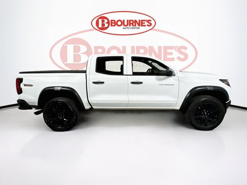 Used 2023 Chevrolet Colorado Trail Boss AWD/4WD image 11