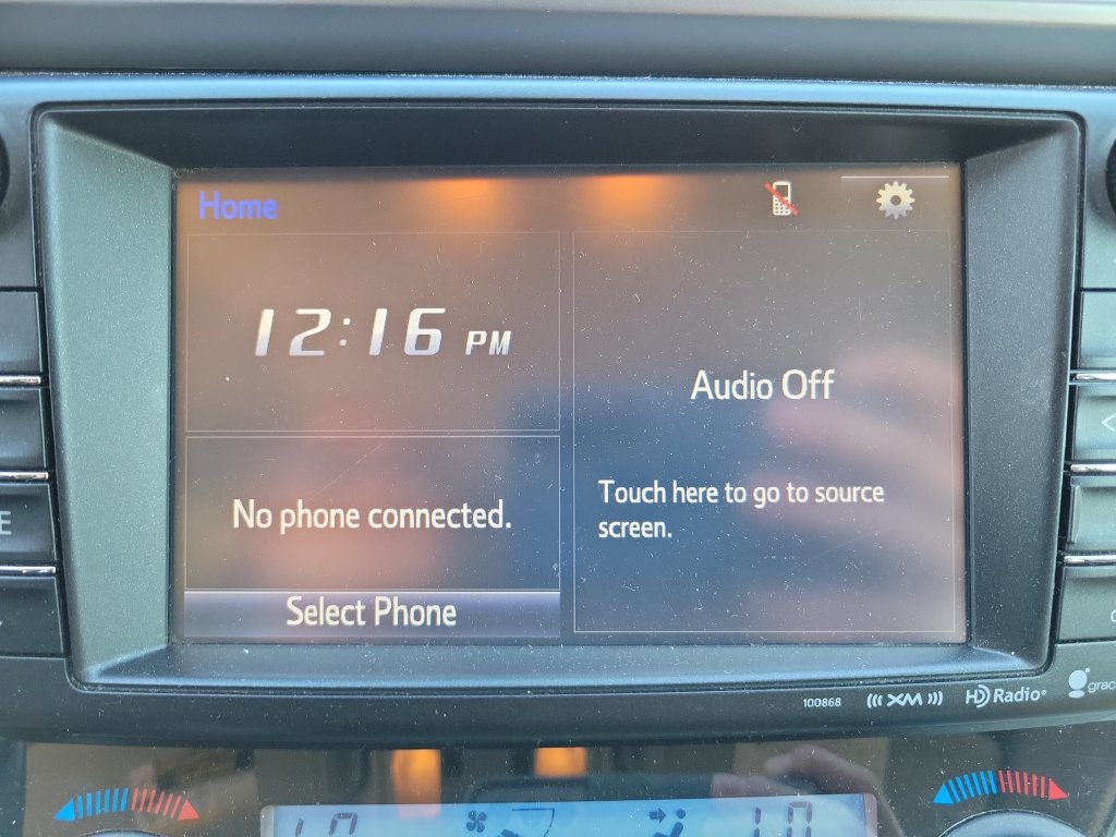 Used 2018 Toyota RAV4 Limited FWD image 20