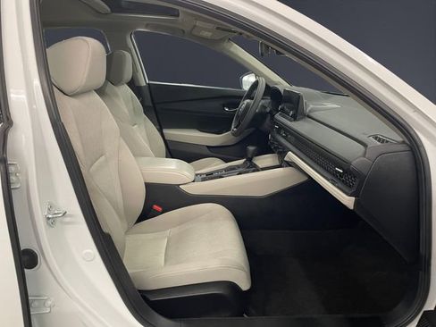 Certified 2024 Honda Accord EX image 15