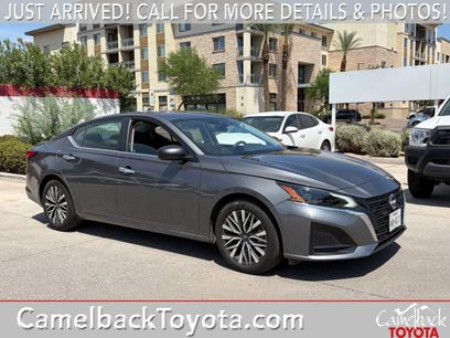 Used 2025 Nissan Altima 2.5 SV