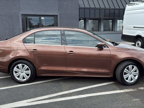 Used 2017 Volkswagen Jetta S FWD image 2
