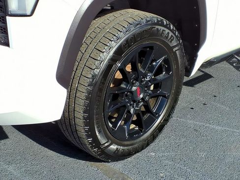 Used 2022 Toyota Tundra SR5 image 9