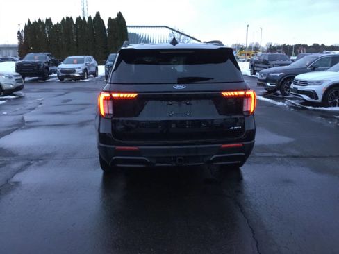 Used 2025 Ford Explorer ST-Line image 11