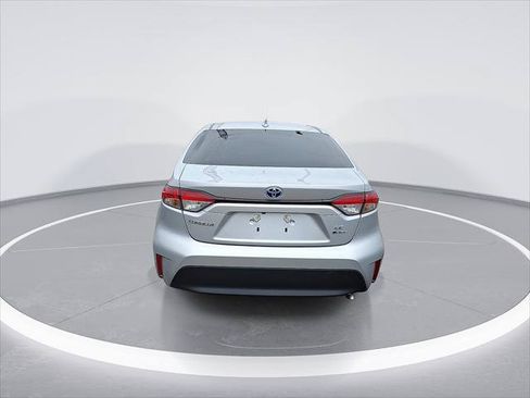 Certified 2025 Toyota Corolla LE AWD/4WD image 8