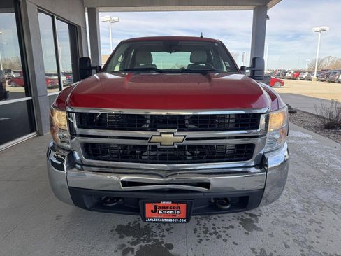 Used 2009 Chevrolet Silverado 2500 LT w/ Interior Plus Package image 4