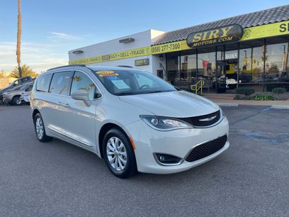 Used 2017 Chrysler Pacifica Touring-L
