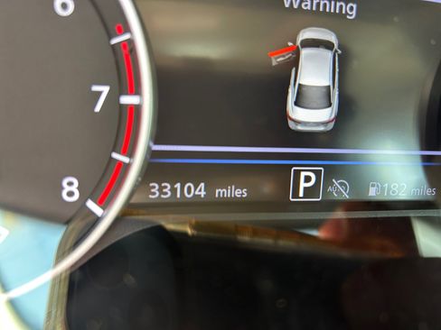 Used 2024 Nissan Sentra SV FWD image 2