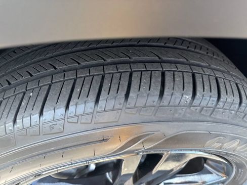 Used 2024 Chevrolet Trax ACTIV FWD image 31