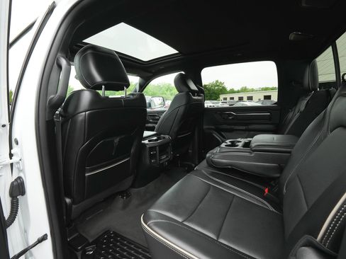 Used 2024 RAM 1500 Limited AWD/4WD image 37