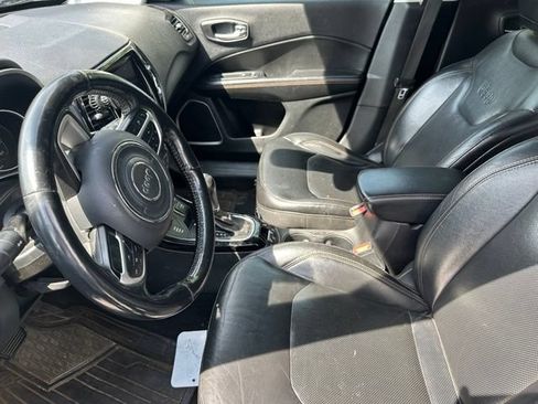 Used 2018 Jeep Compass Limited AWD/4WD image 11