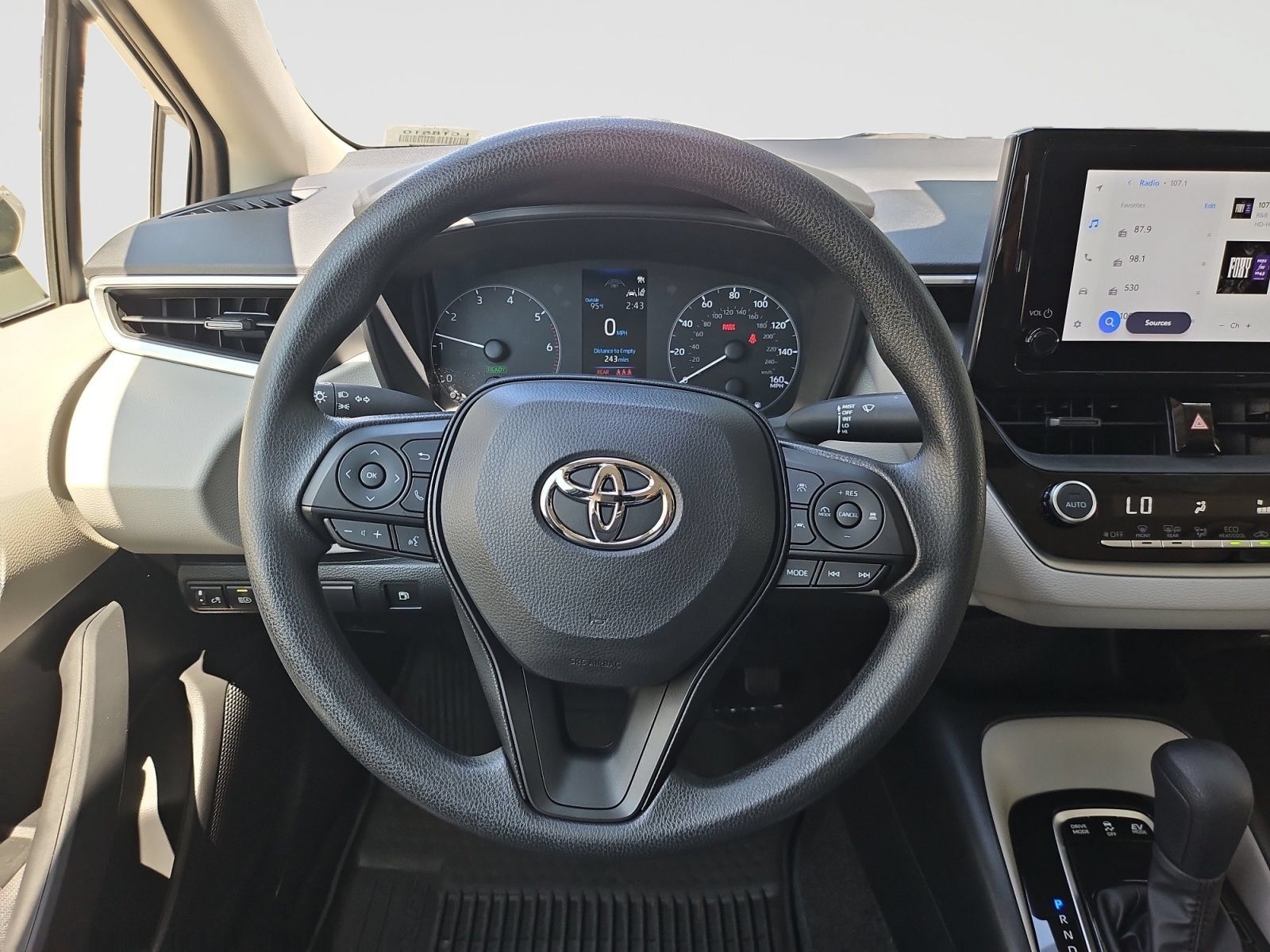 Used 2025 Toyota Corolla LE w/ Convenience Package FWD image 44