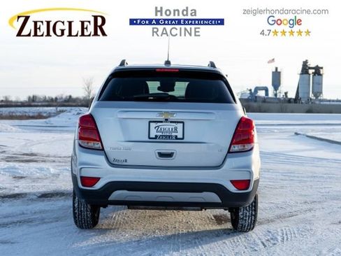 Used 2020 Chevrolet Trax LT w/ LT Convenience Package image 6