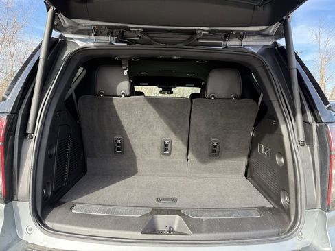 Used 2023 Chevrolet Tahoe Premier image 24