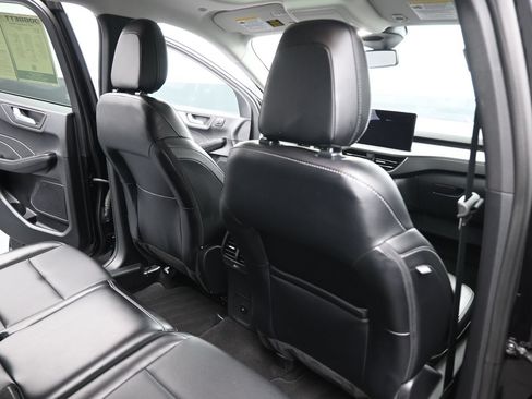 Used 2025 Ford Escape Platinum AWD/4WD image 25