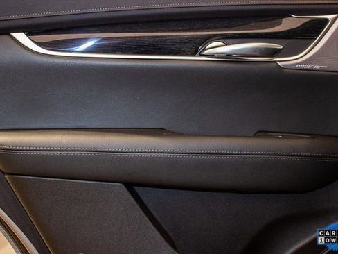 Certified 2025 Cadillac XT5 Premium Luxury image 18