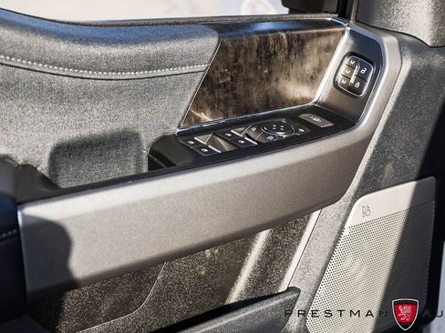 Used 2025 Ford F350 Lariat w/ Chrome Package image 23