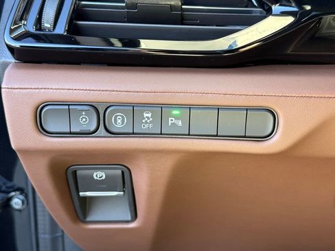 Certified 2025 Acura MDX w/ Technology Package image 31