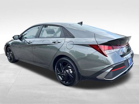 Certified 2026 Hyundai Elantra Sport FWD image 5