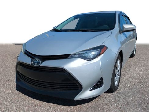 Certified 2018 Toyota Corolla LE image 1