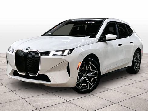Certified 2026 BMW iX xDrive45 image 1