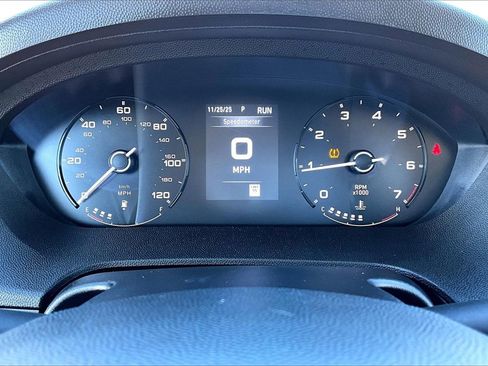 Used 2024 RAM ProMaster 2500 w/ Convenience Group image 18