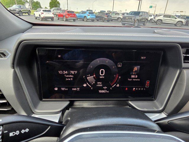 Used 2025 GMC Terrain Elevation w/ Elevation Premium Package AWD/4WD image 19