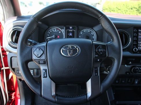 Used 2022 Toyota Tacoma TRD Sport image 20