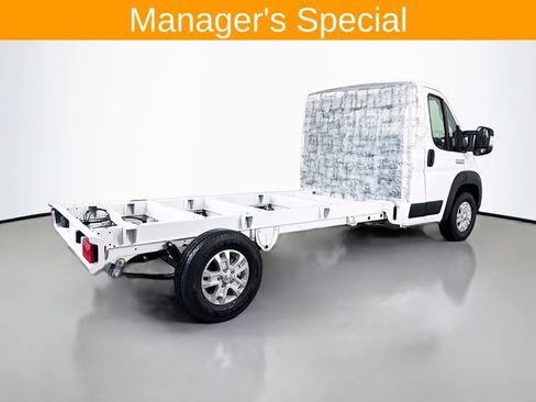 Used 2025 RAM ProMaster 3500 w/ Quick Order Package 22G SLT FWD image 7