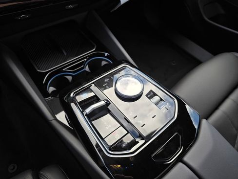 New 2026 BMW i5 eDrive40 image 15