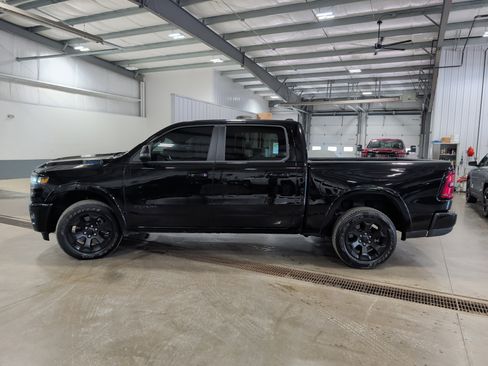 Used 2025 RAM 1500 Big Horn AWD/4WD image 5