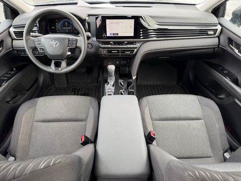 Used 2025 Toyota Camry LE FWD image 12