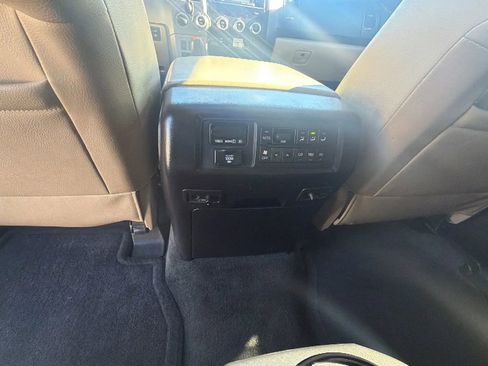Used 2016 Toyota Sequoia Platinum image 30