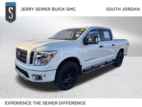 Used 2018 Nissan Titan PRO-4X w/ Pro-4x Convenience Package image 1