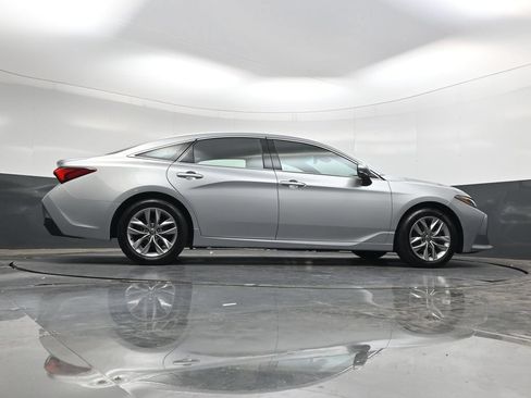 Used 2022 Toyota Avalon XLE w/ Moonroof Package FWD image 38