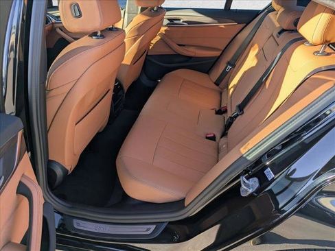 Used 2023 BMW 530i w/ Convenience Package image 19