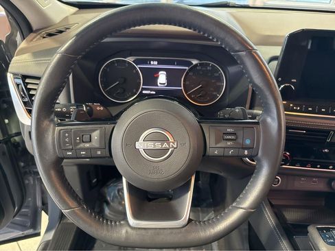 Used 2022 Nissan Rogue SL w/ SL Premium Package image 18