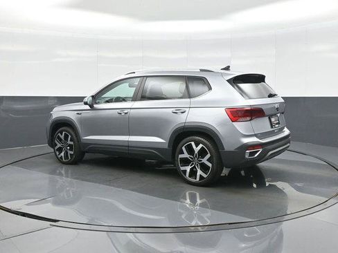 Used 2022 Volkswagen Taos SEL AWD/4WD image 5