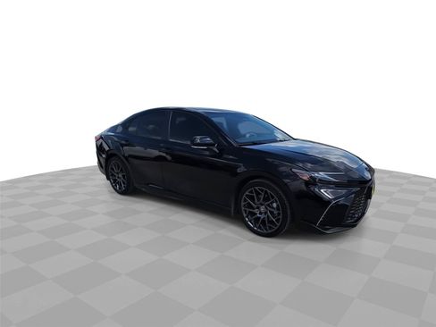 Used 2026 Toyota Camry XSE w/ Premium Package FWD image 2
