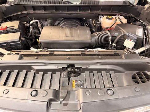 Used 2020 Chevrolet Silverado 1500 LTZ w/ LTZ Premium Package image 6