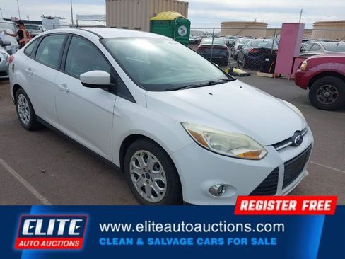 Used 2012 Ford Focus SE image 1