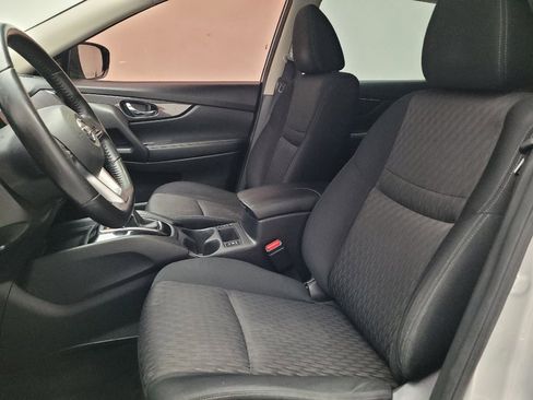 Used 2019 Nissan Rogue SV FWD image 17