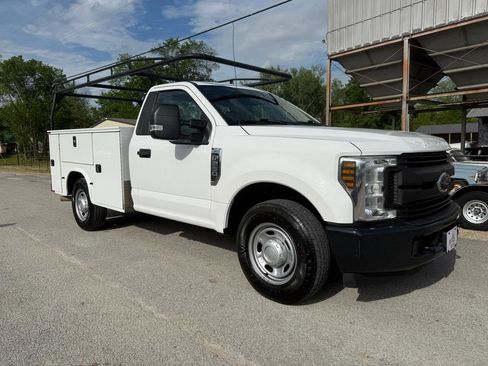 Used 2019 Ford F250 XL w/ Power Equipment Group image 7