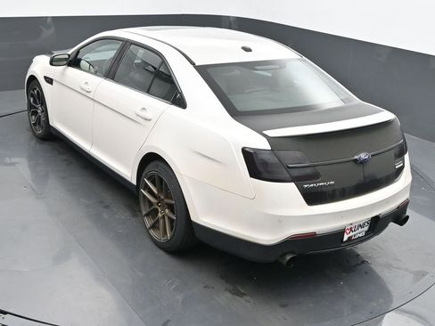 Used 2017 Ford Taurus SHO image 39