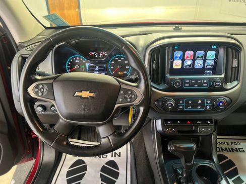 Used 2018 Chevrolet Colorado Z71 AWD/4WD image 21