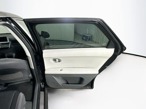Used 2024 Hyundai Ioniq 5 SEL RWD image 30