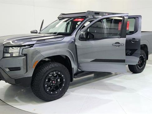 Used 2024 Nissan Frontier SV w/ Technology Package image 10