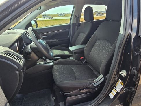 Used 2021 Mitsubishi Outlander Sport LE FWD image 12