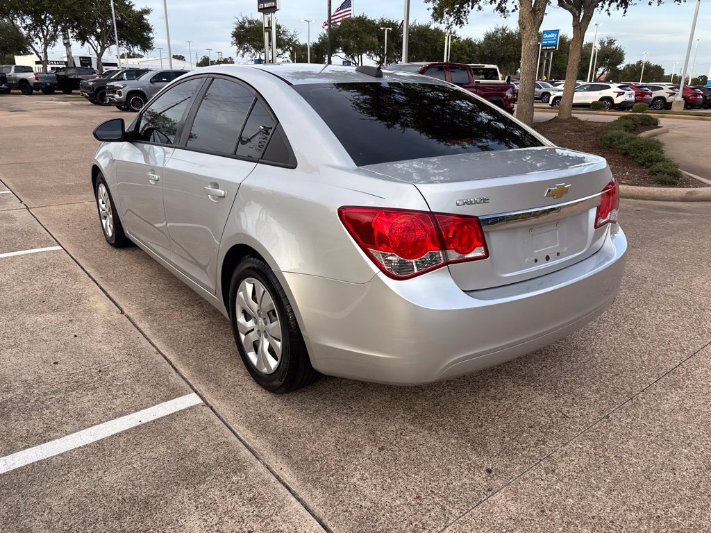Used 2015 Chevrolet Cruze LS FWD image 6