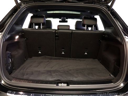 Used 2023 Mercedes-Benz GLA 250 4MATIC image 29