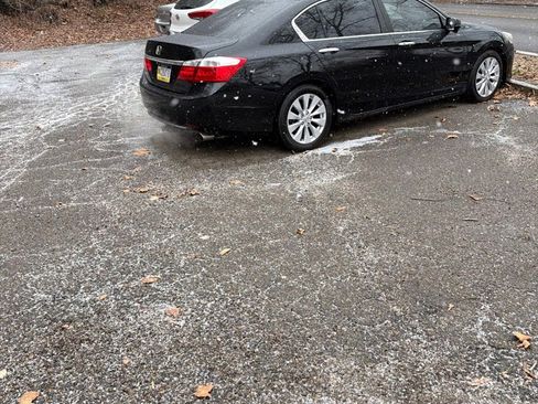 Used 2017 Hyundai Sonata SE image 2